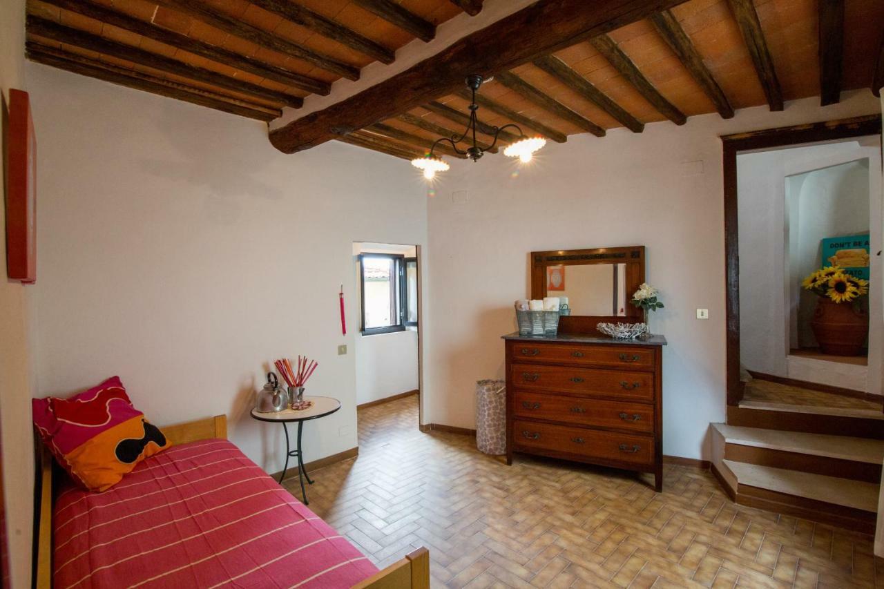 Art Rebus Tower In Tuscany Apartment Radda in Chianti Exterior photo