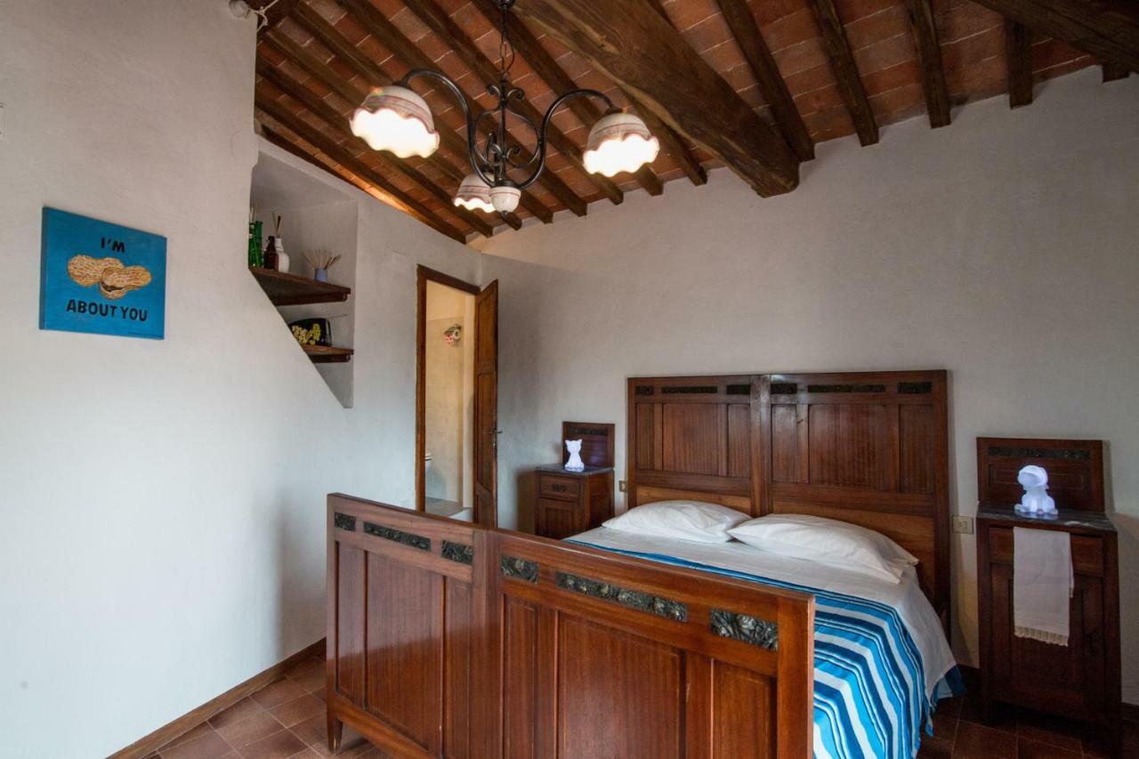 Art Rebus Tower In Tuscany Apartment Radda in Chianti Exterior photo